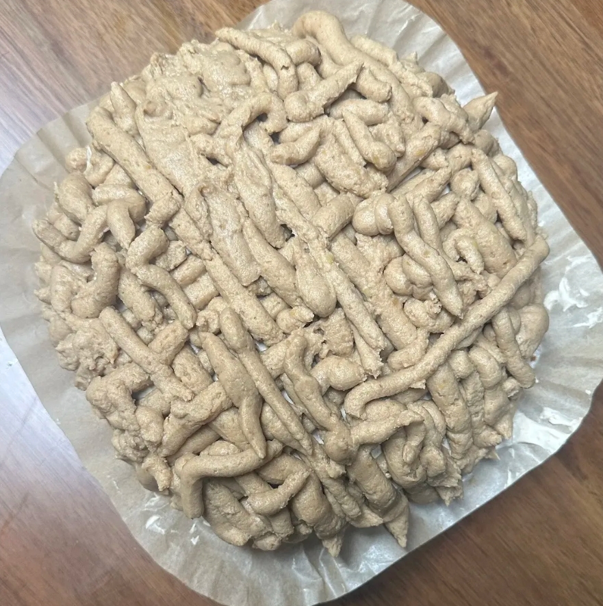 老公比女人还会过日子，婆婆生日到了，我准备买蛋糕，老公说200块他都可以做4个蛋