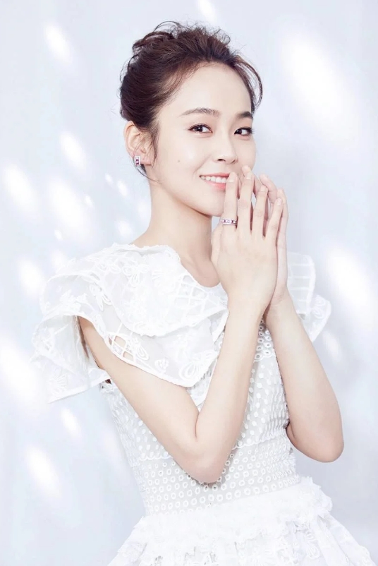 张佳宁：拒认生父二十年，却帮继父求婚母亲