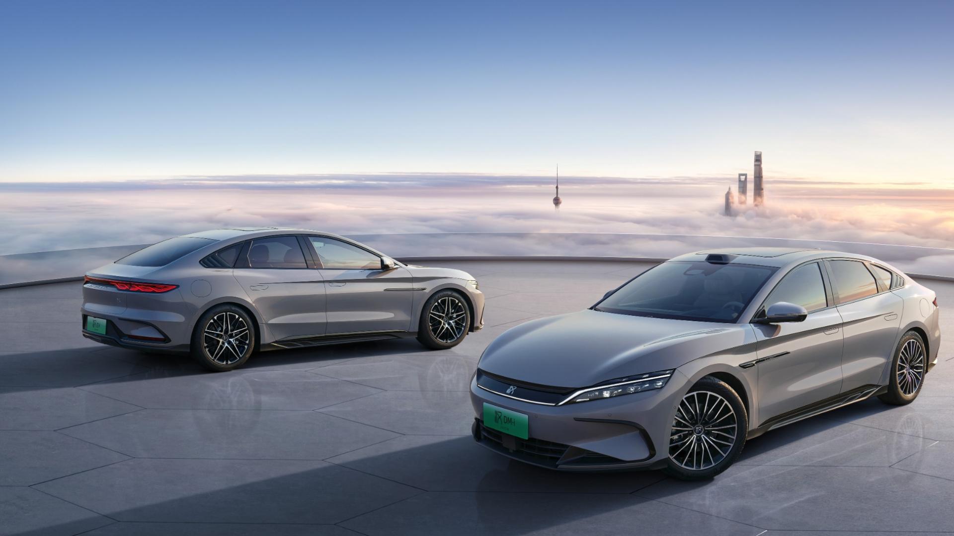 比亚迪终于改了，2025款汉后五连杆独立悬架，顶配带高阶智驾