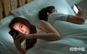 为女后植皮后遭到女友嫌弃，她傍上了新的男人，可没人告诉她皮肤移植完也会出现排异的