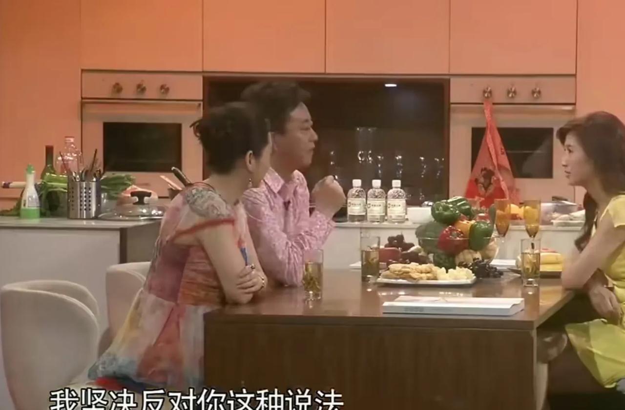 朱军被夸娶得好, 但他却说：这说法我不同意