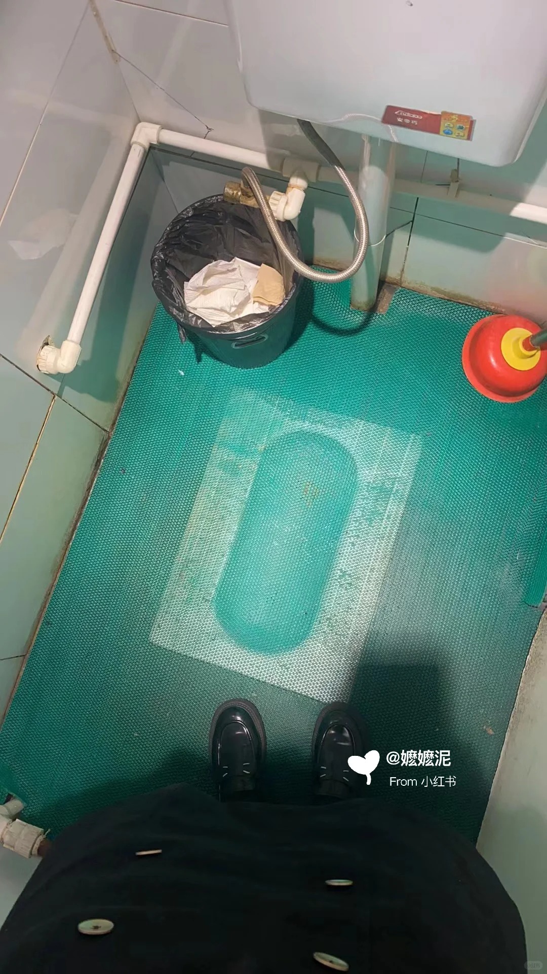 餐厅的厕所，这…要怎么上？在线等