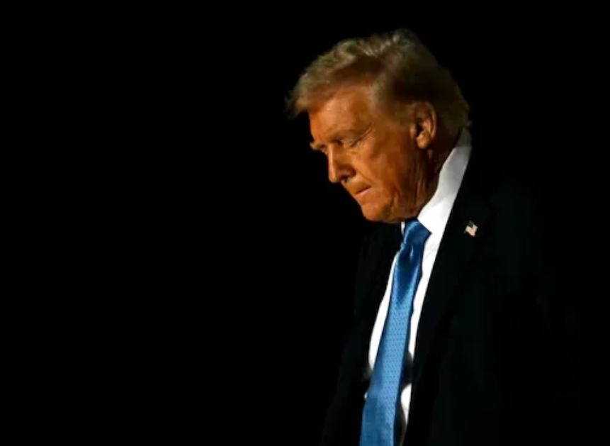 美媒都看不下去了，称特朗普的“关税战”是“史上最愚蠢的贸易战”！

在特朗普总统