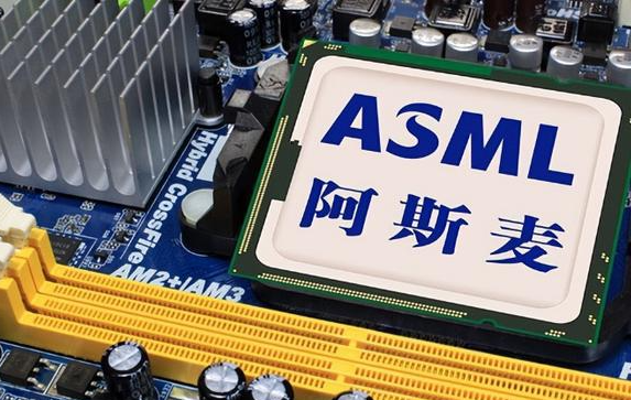 一比吓一跳，华为领先阿斯麦ASML太多了。
ASML，2023年营收2159亿元