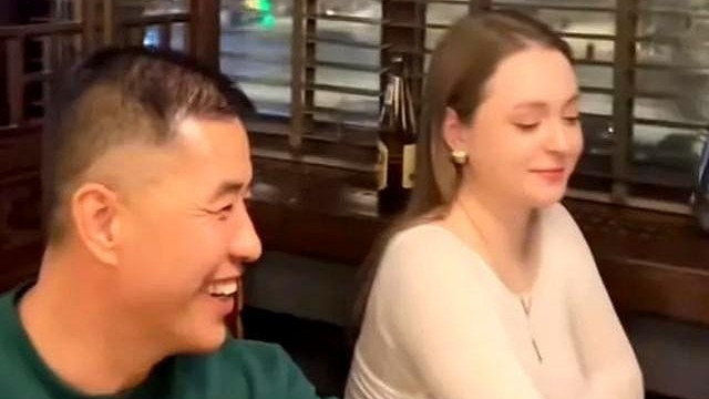 女儿紧急连线，赵四俄罗斯直播风波，背后隐情令人震惊