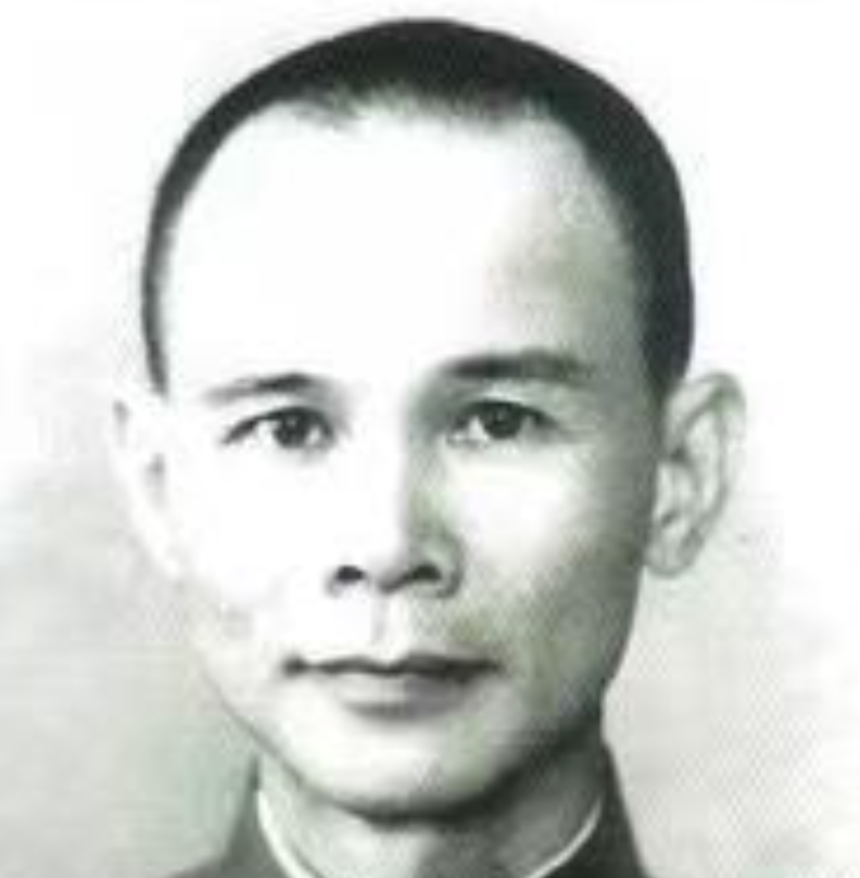 1944年8月8日，衡阳沦陷。蒋介石怒火攻心，要杀人泄愤，他想起了丢失长沙的第四