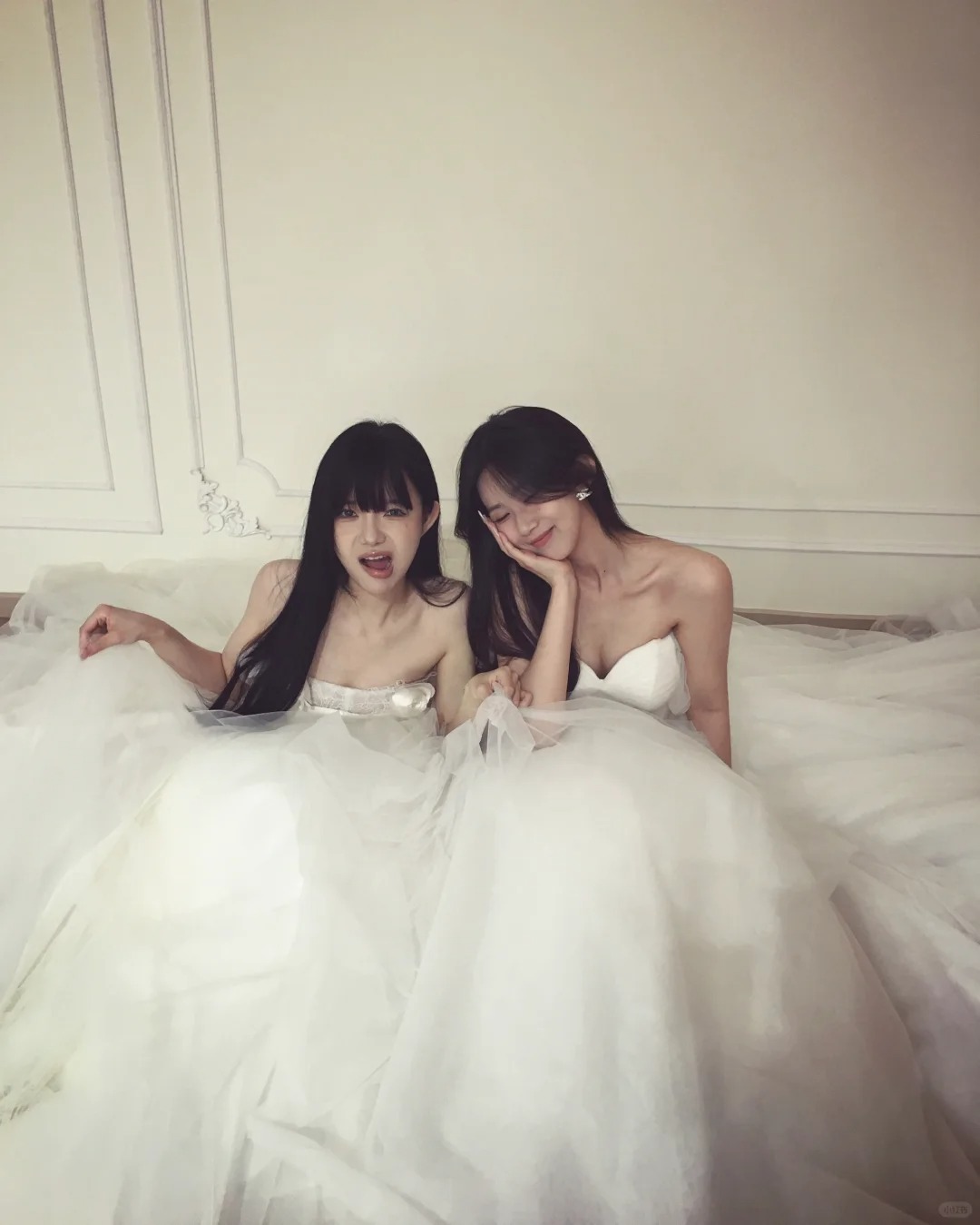 “婚纱是替美嘉买的”