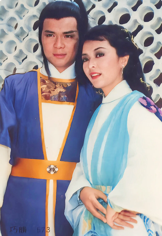82版《十三太保》，黄日华和陈玉莲饰演一对情侣，黄日华饰演十三太保之一的李存孝，