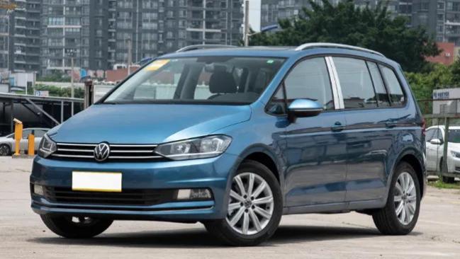 一度火遍全中国！大众7座MPV，降至12.68万