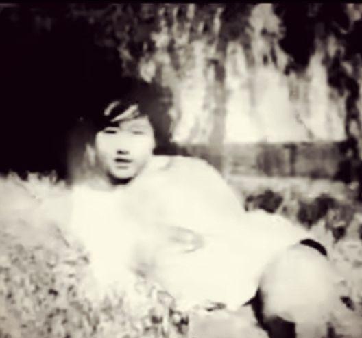 我的先辈我的神！
最美抗战女兵刘守玫。18岁的刘守玫牺牲在台儿庄战场，在用石头砸