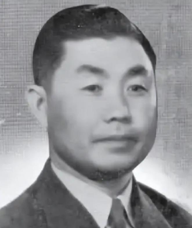 1948年7月，毛人凤派人将马汉三抓到南京审问时，发现了一个惊天线索:戴笠之死，