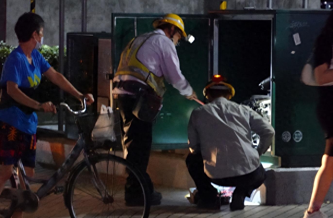 台湾大规模停电，台当局甩锅大陆，网友喊话：接待外宾不如关心一下为何天天停电！最近
