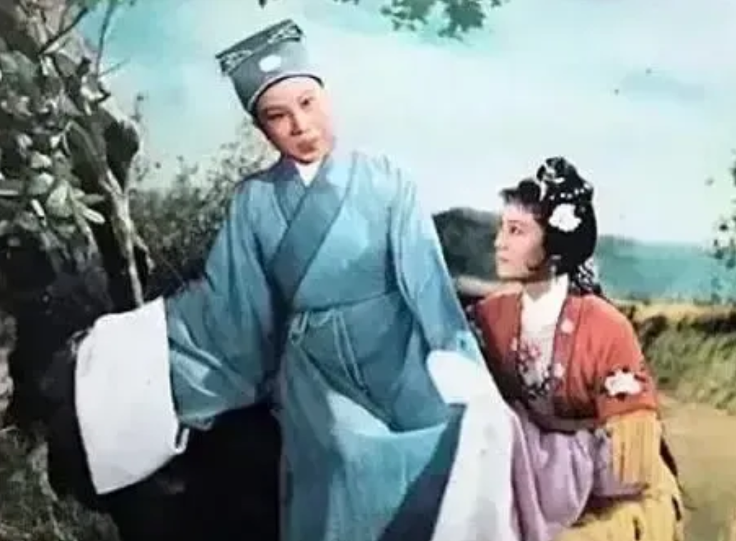 今天又看了遍越剧电影巜追鱼》，深深为徐王二宗师的精彩唱腔所折服，里面好多名段耳熟