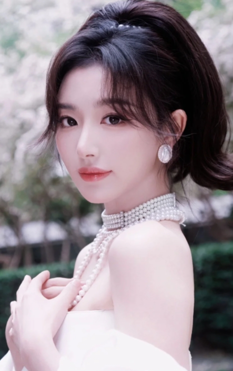 孔雪儿——优雅飘逸