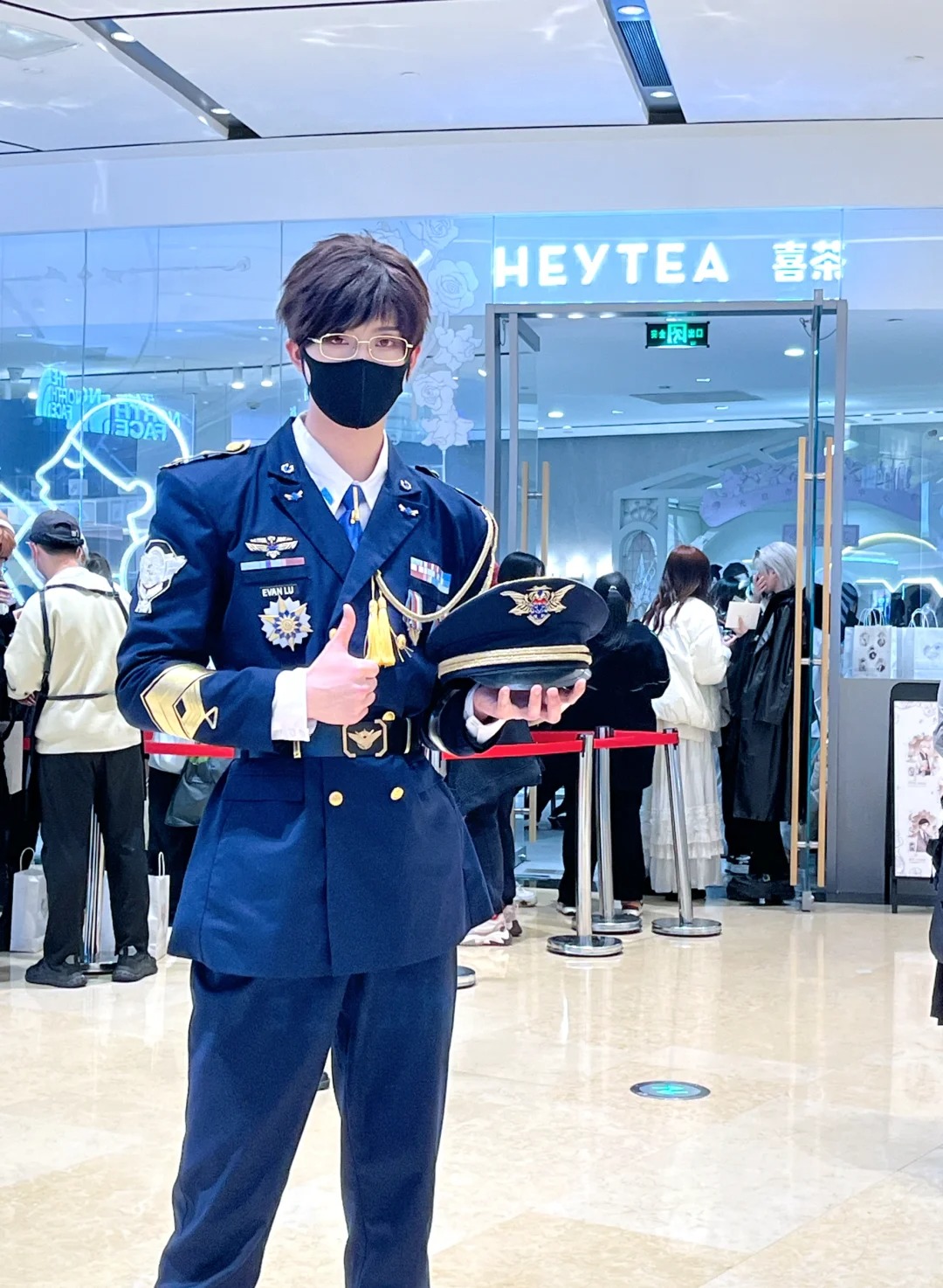 喜茶，你的强来了。