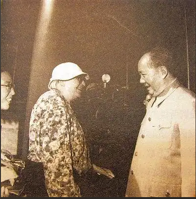 那一刻,地球似乎停止转动