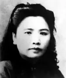 1938年，周总理安排一个女子打入国军内部，谁知她竟嫁给国军高官，身份暴露后，她