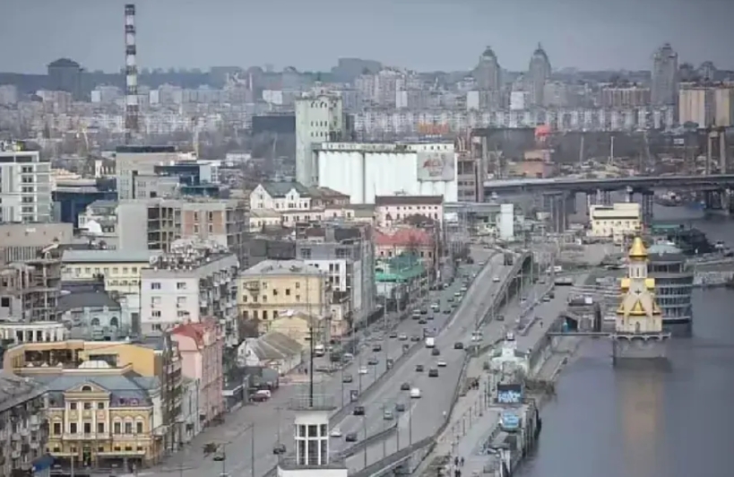 俄洲际导弹升空，这 3 方怒了。

1. 