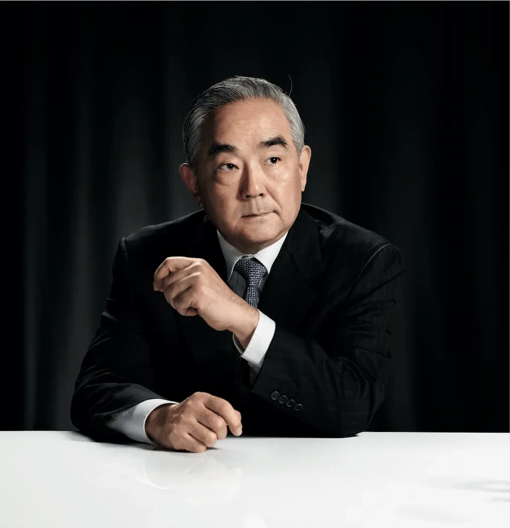 记得这个人吗—杨凯生！就是他连续5年在两会期间，不间断地提出禁止燃放烟花爆竹的混