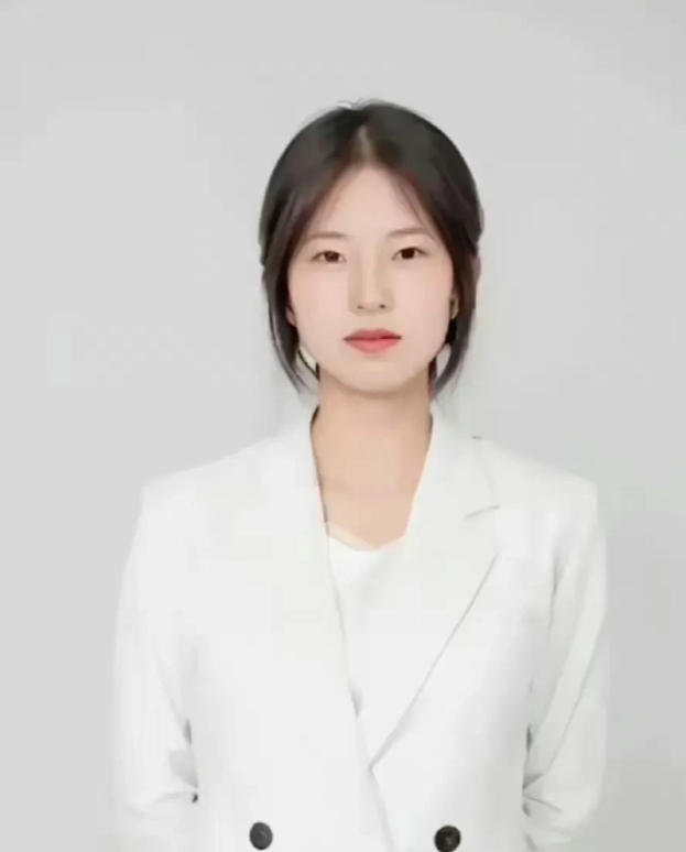 姜萍挑战阿里数赛决赛，这数学题目，是要上天吗？
哈哈，姜萍妹子这次真是玩大了，阿