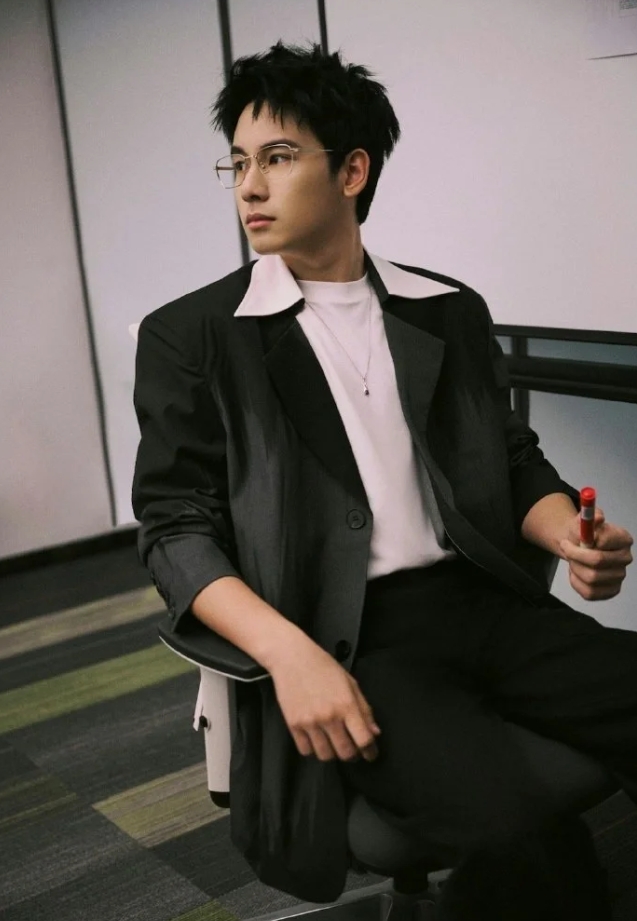 胡先煦--精致小帅哥