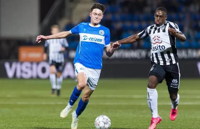 新目标！北京国安又接触一名归化球员，21岁荷乙中场！
据博主”白俄罗斯大宽“的消