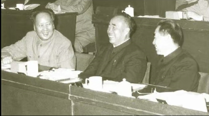 为什么说1976年是新中国最悲痛的一年？
1976年1月8日，人民最敬爱的好总理