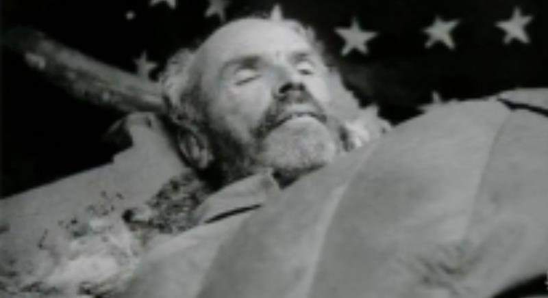 白求恩在生命的最后时刻写下了一封遗书，白求恩的遗书并不长，只有500字，但其中很