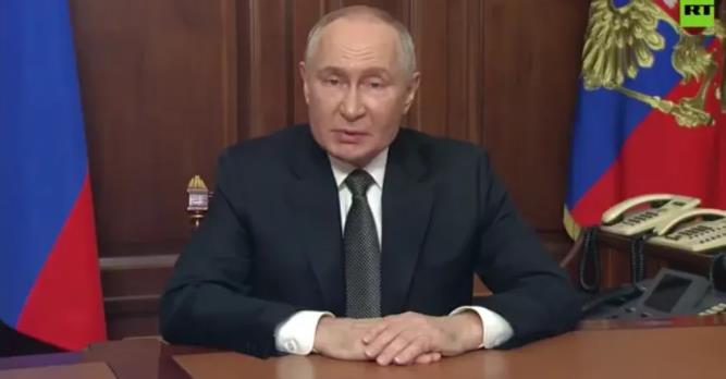 俄罗斯总统普京星期五(11月22日)表示，俄罗斯将继续在战斗中测试其新型“奥列什