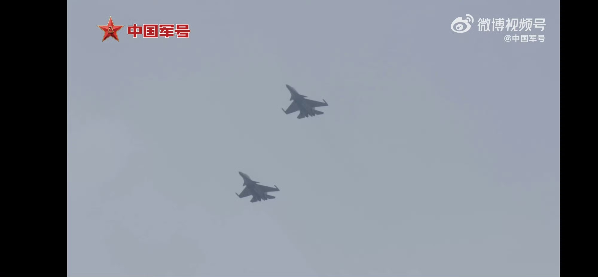 辽宁舰山东舰首次双航母编队演练