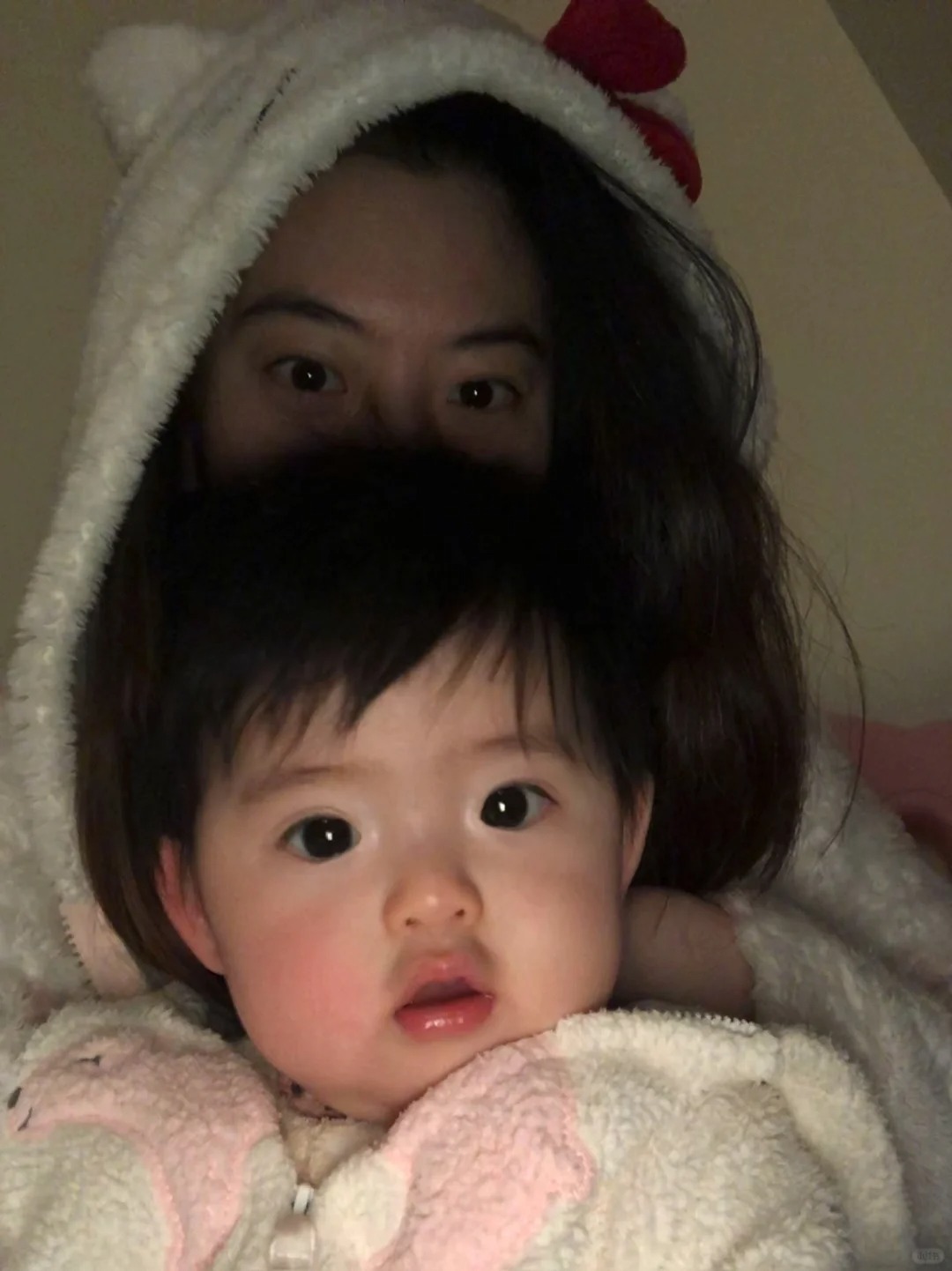 太可爱了吧！
翻到了半岁左右的小米