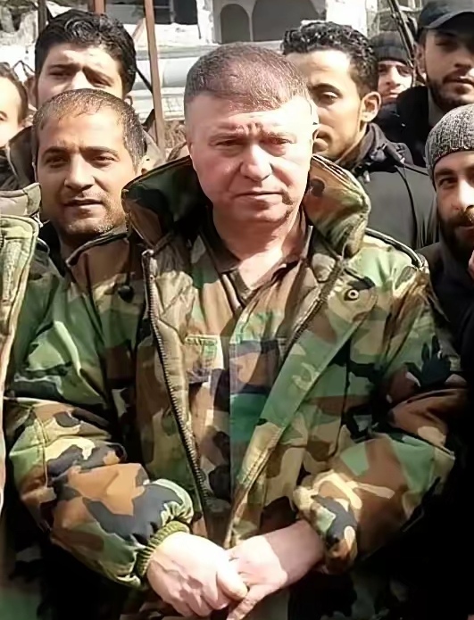 虽然不能力挽狂澜，但这位叙利亚少将有节气