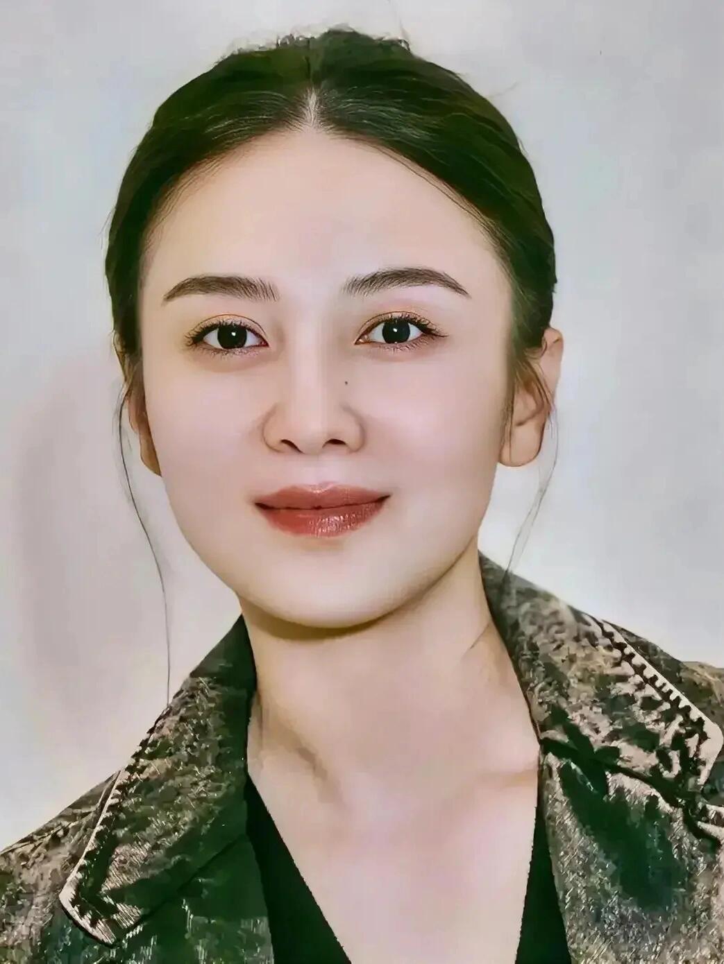 宋佳：独立女性的魅力典范