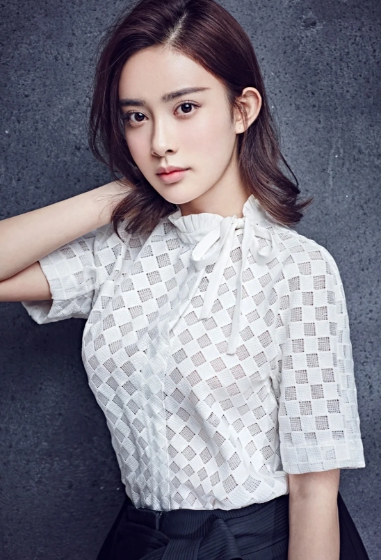 孟子义：勇敢面对校园霸凌，绽放娱乐圈星光