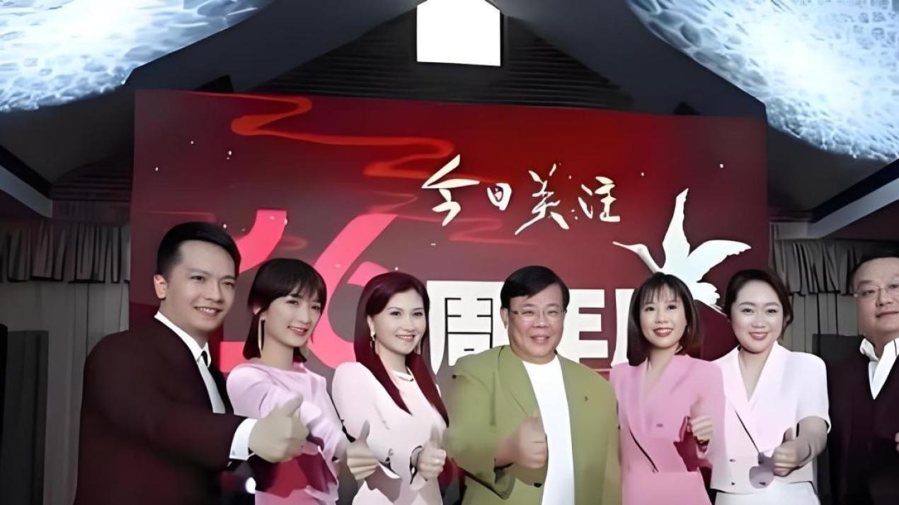 弃医从艺，郑达主持《今日关注》20年，因一句“痛啊”口碑下滑