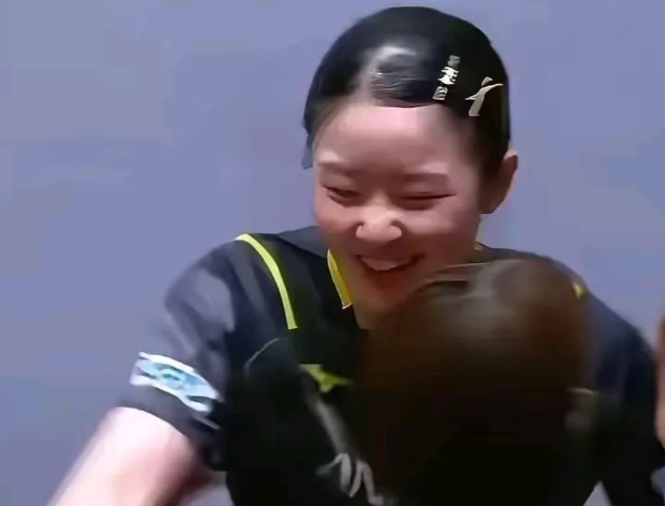 女单决赛！张本美和1:3金琴英，赛后采访说了4句肺腑之言

1、女单决赛输了，但