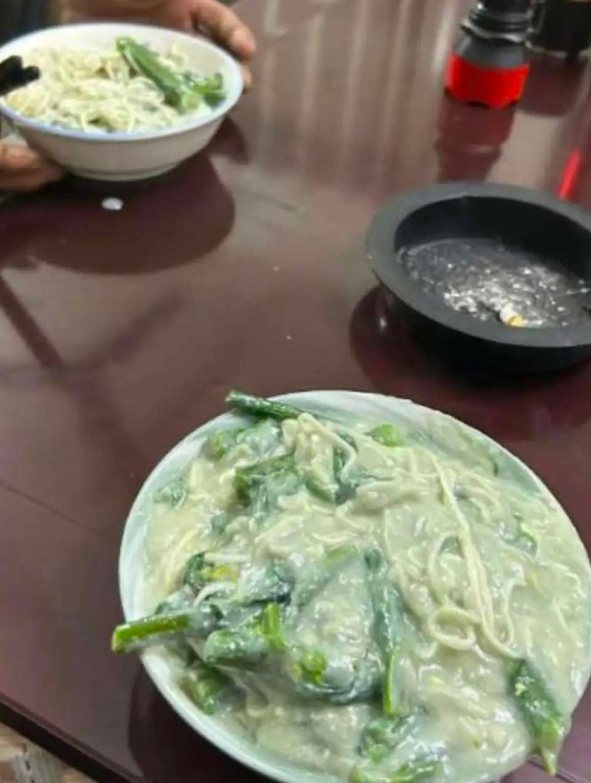 第一次给男朋友做饭，他却不肯吃，真是一番美意喂了狗！