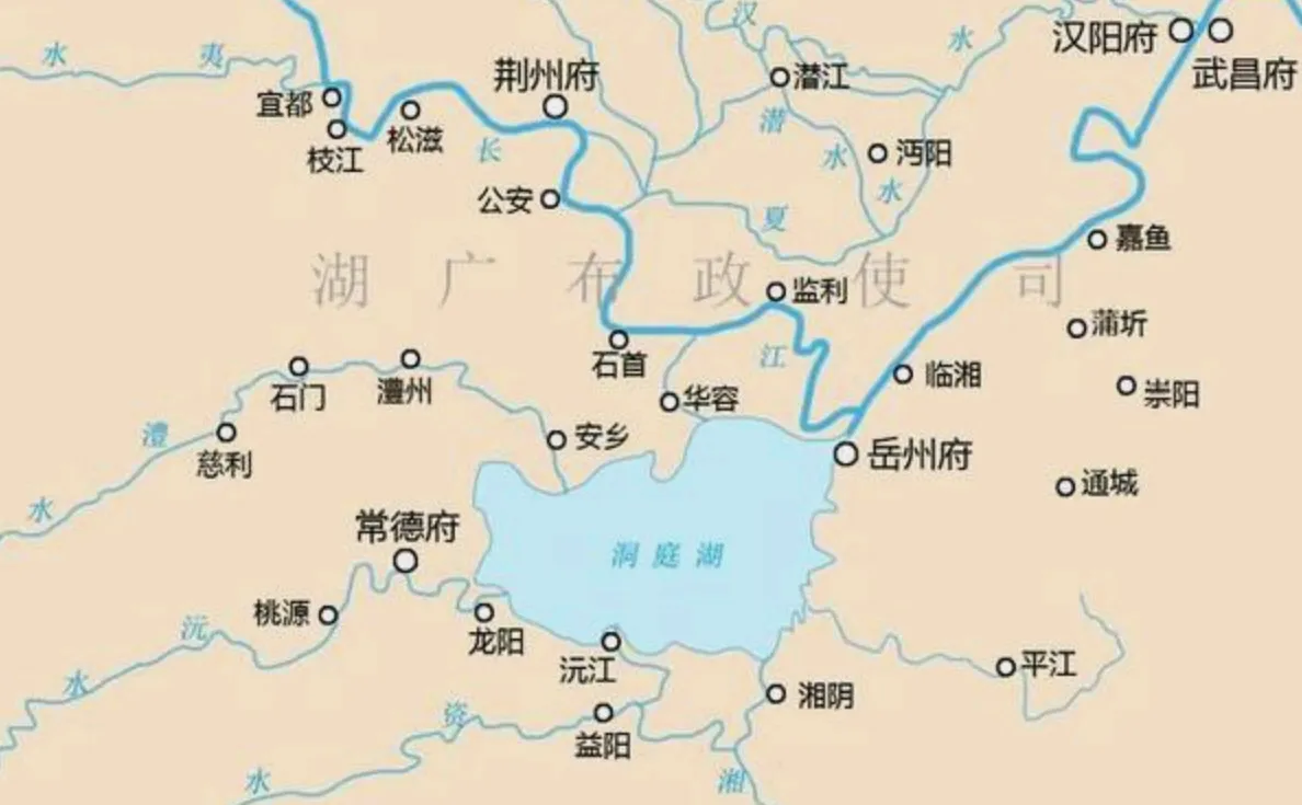 其实洞庭湖的围垦从秦汉就开始了，只是那时候这块任不多，围垦规模也不是很大。

后