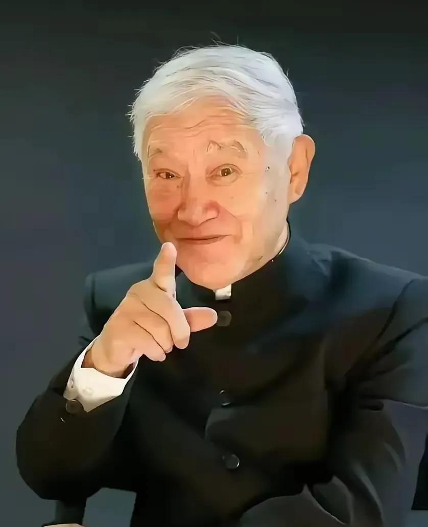 撞了 100 次南墙，才明白的老人言
1.床头不要放一把空椅子。
2.女大一，不