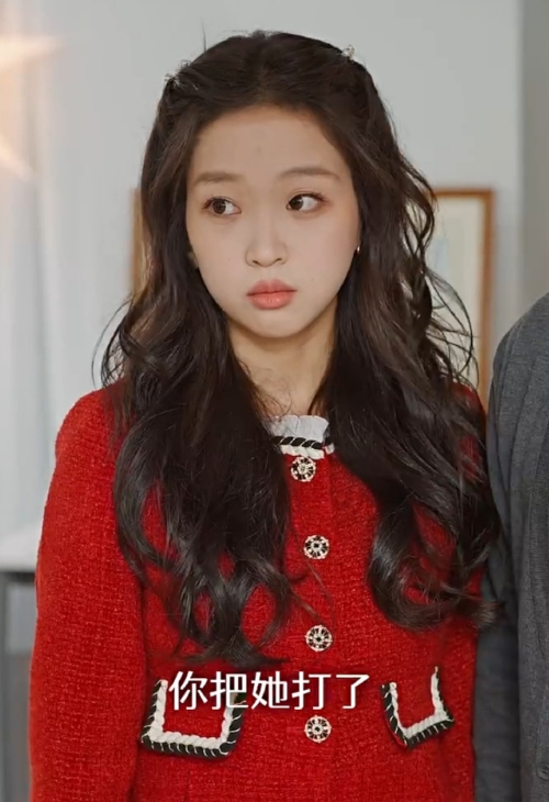 卧槽又找到一个好看的！《裴总每天都想父凭子贵》女配就是八零年代当后妈的女主哈哈哈