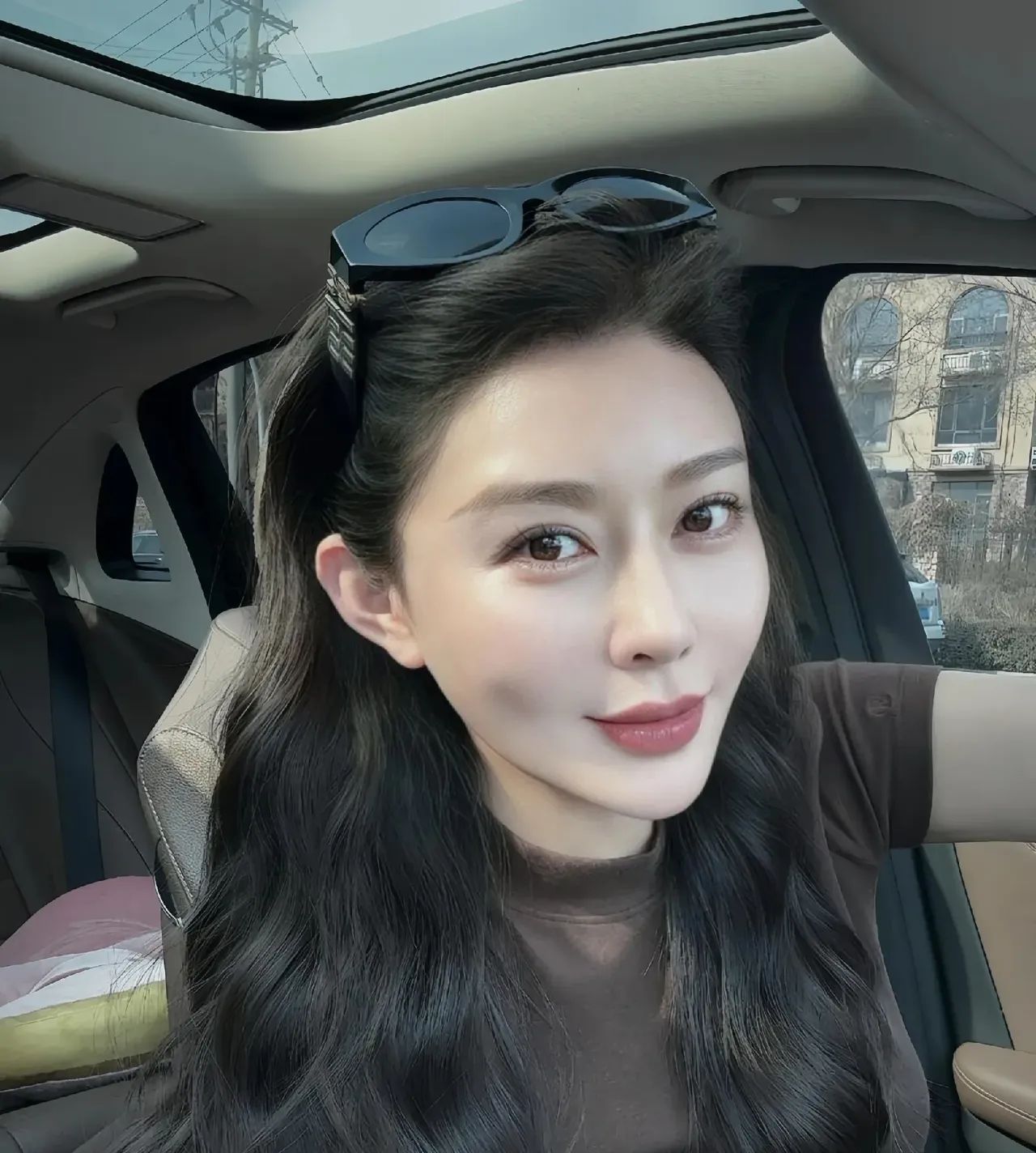 突然有一个天真的想法， 可不可以交一个外省的网友，逢年过节互寄特产，我不开心了去