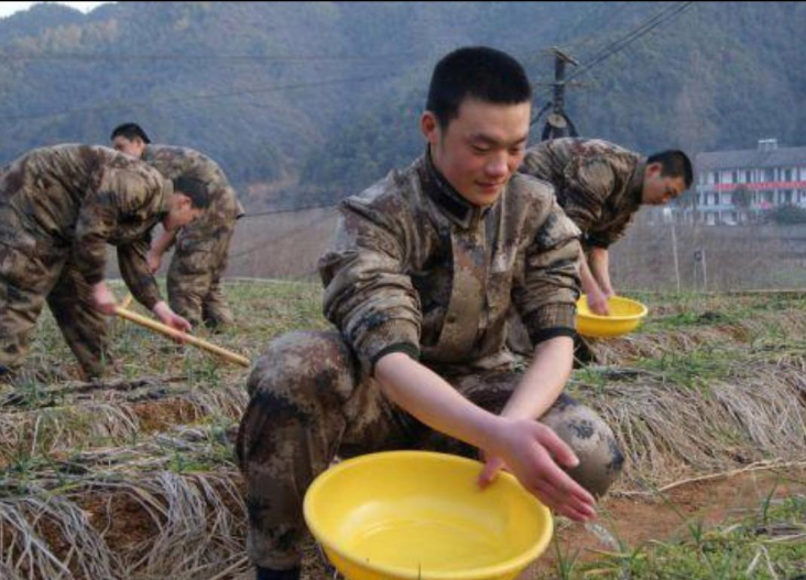怀念部队出公差的时光                              