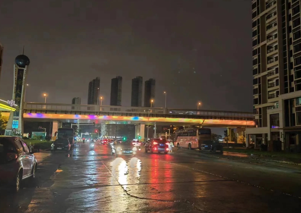 长沙8死5伤撞人案调查，案发前4小时与背后的拆迁安置纠纷。拆迁工作的首要任务是做