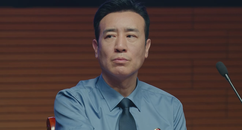 积压4年，播4集拿下8.3分，豆瓣好评不断，王劲松选对剧本抽中王炸（王劲松演的感情戏是什么）-第4张图片-九妖电影