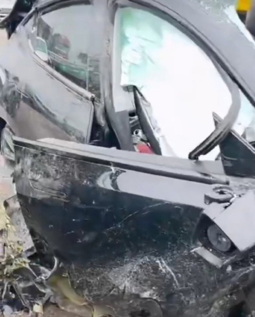 传统的行车记录仪是硬件+嵌软实现的，可靠性更高，所以几乎不会出现记录中断的问题。