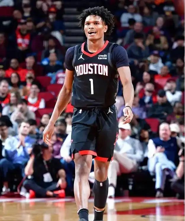 阿门半场0分，西部第二轰然倒地，全明星中锋缺战，火箭不敌鱼腩
NBA 的赛场永远