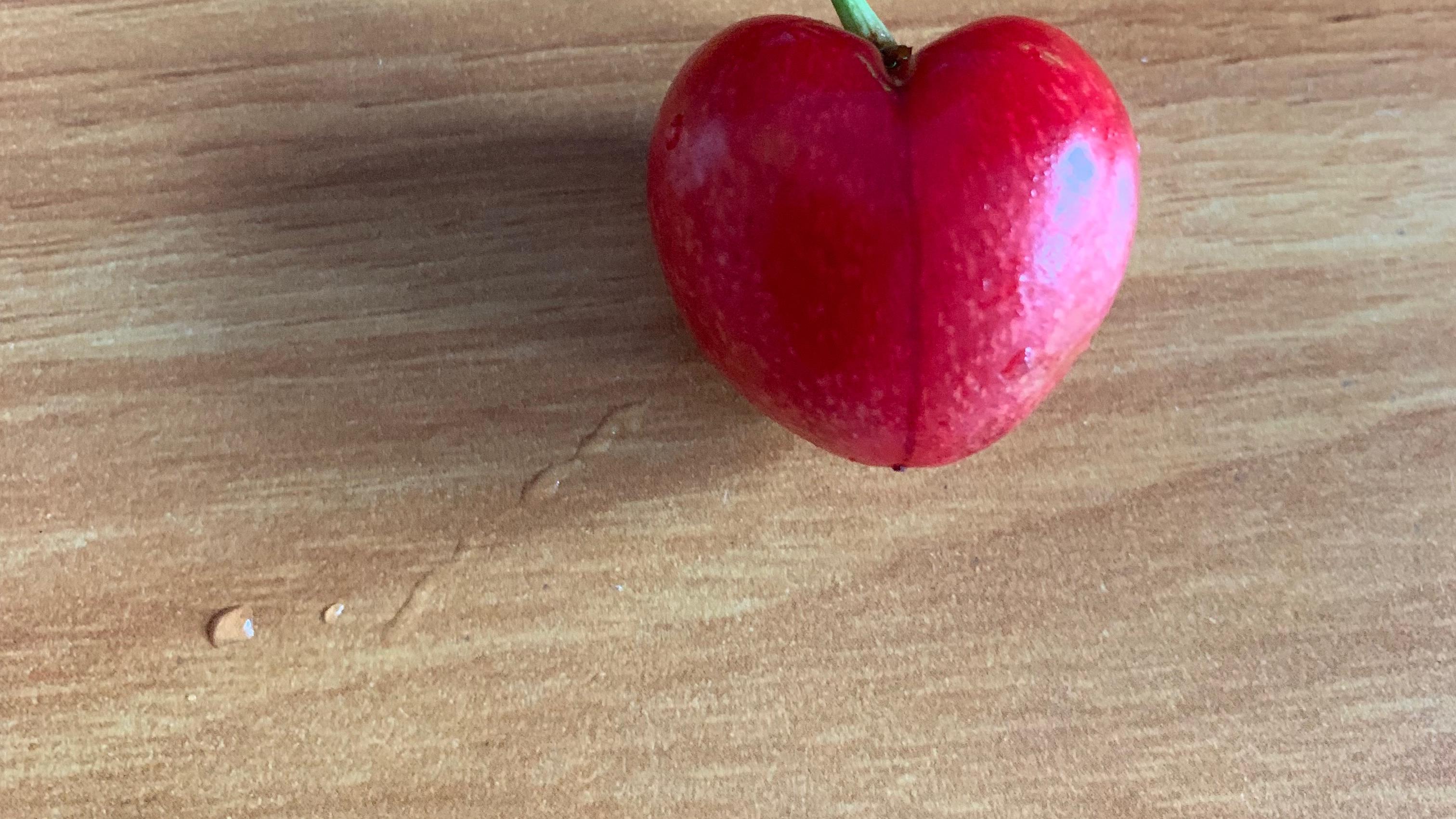 王思聪私生子传闻仍未回应 女方黄一鸣坚称确定