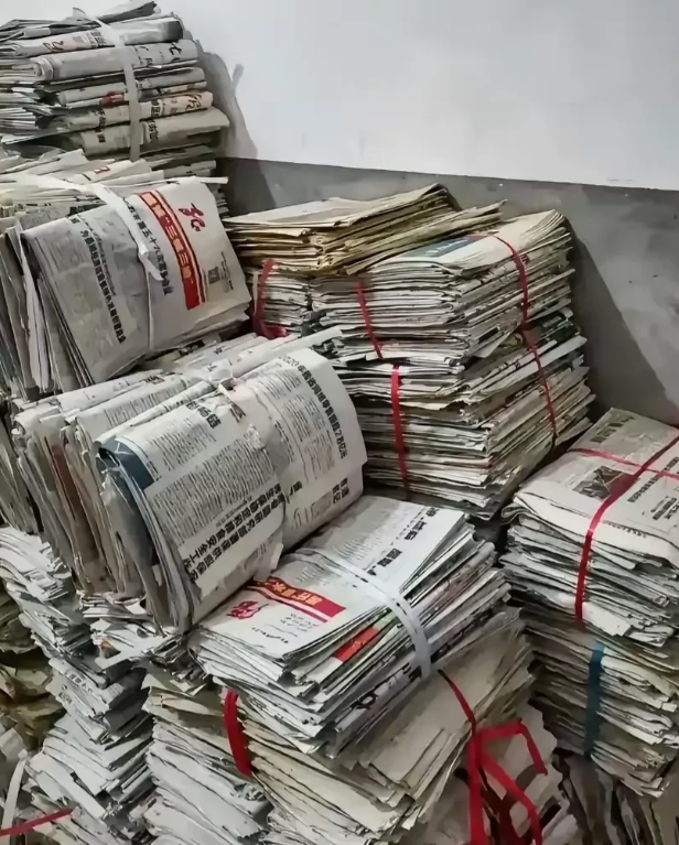 最近一个专门做汽车油漆的朋友反映，旧报纸现在越来不好买了，因为他们在喷漆时，车上