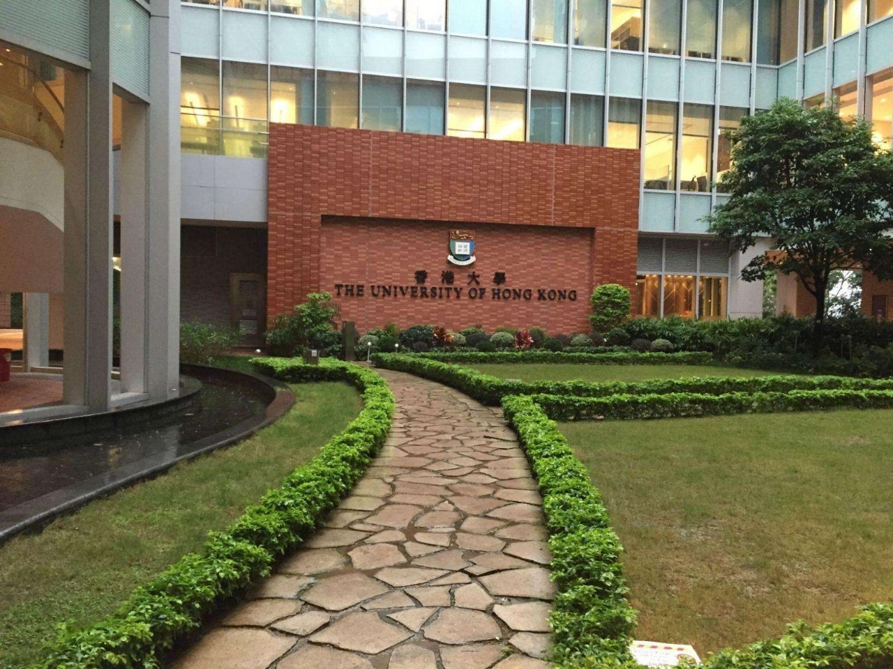 香港大学辫子姑娘诡异传闻