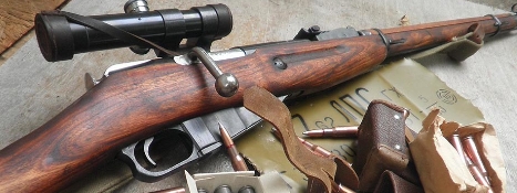莫辛纳甘M44是一款苏联设计的栓动式步枪，它采用7.62x54毫米R弹药，是二战